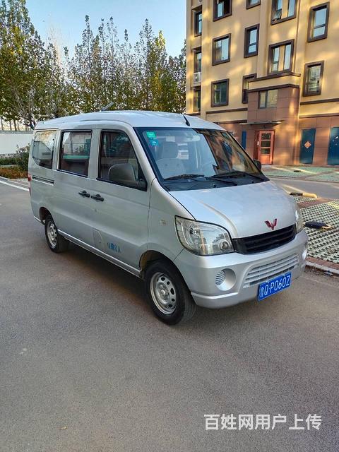 2011年新五菱之光6390，一手车，售价8千8