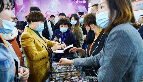 2021中国（临沂）网红商品交易会开幕线上直播+线下展会完善直播生态圈