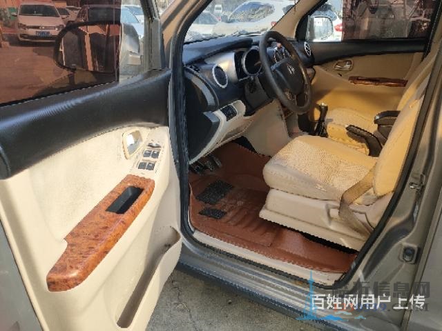 12年长安欧诺7座小商务