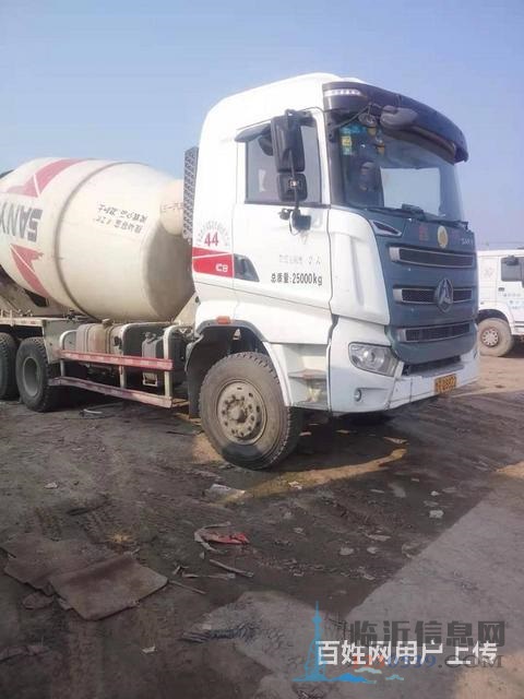 17年二手三一搅拌车 大12方 336马力 后八轮
