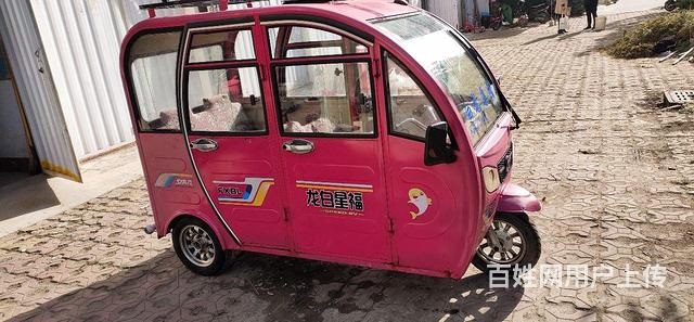 自家三轮车挥泪大甩卖