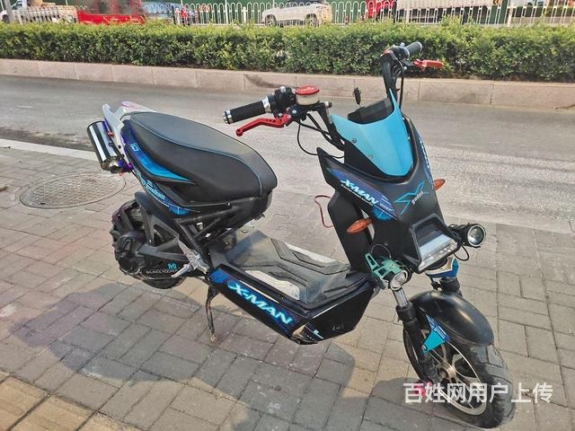 雅迪战警电动车（9.5成新
