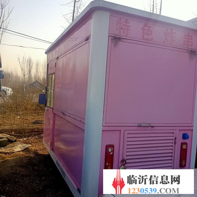 18年移动餐车