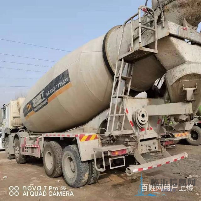大20方二手豪沃搅拌车 国五 前四后八 380马力