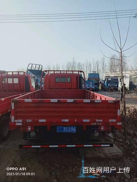 4.2米小蓝牌二手重汽豪沃平板小货车 精品国五