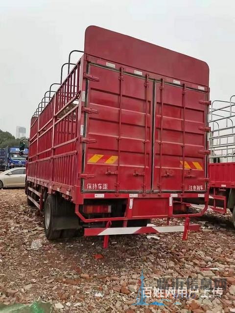 乘龙6米8高栏 220马力