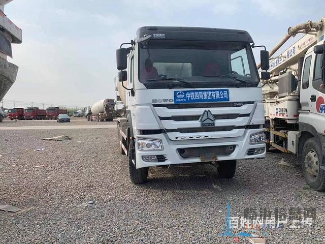 售16年二手豪沃大12方搅拌车340马力后八轮国四