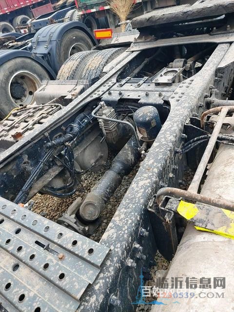 430马力二手解放天威牵引车 双驱轻体 国五可分期