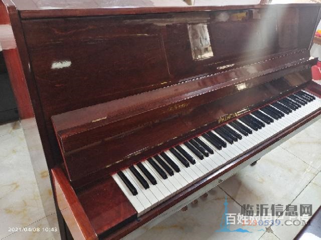 特价处理钢琴一台