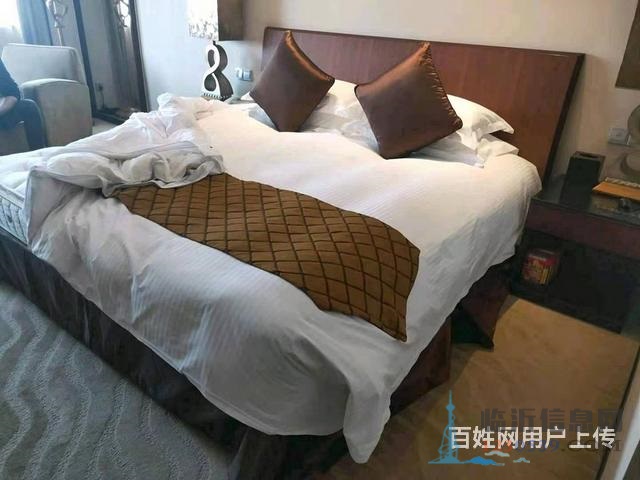 豪华宾馆二手床铺床垫床上用品电器洁具等低价处理