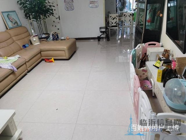 锦绣蓝山 精装三室两厅 客厅通阳台 证满五年