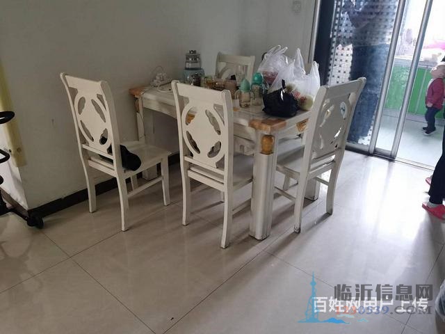 锦绣蓝山 精装三室两厅 客厅通阳台 证满五年