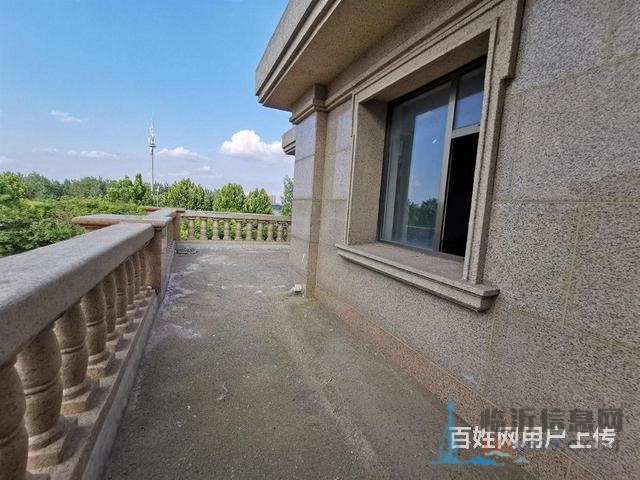 奥林匹克 北 滨河国际 独栋别墅 占地1.3亩 400平花园