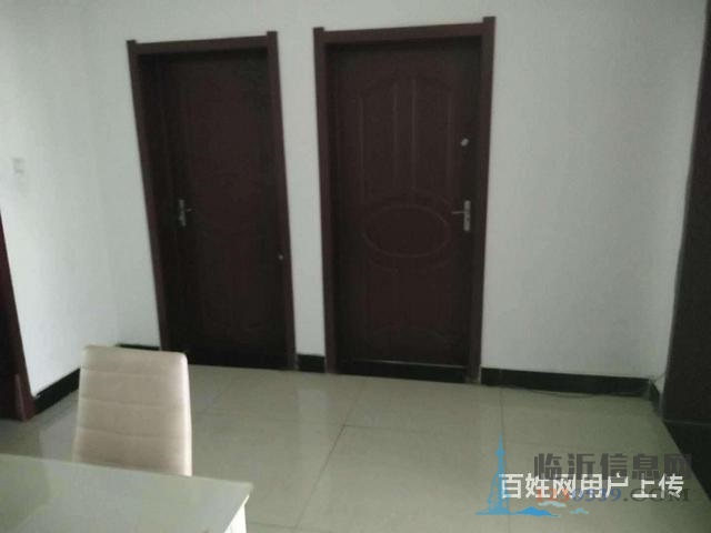 盛世阳光 市政供暖 带车库 免 税 三室 好楼层