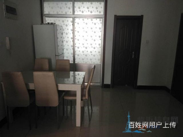 盛世阳光 市政供暖 带车库 免 税 三室 好楼层