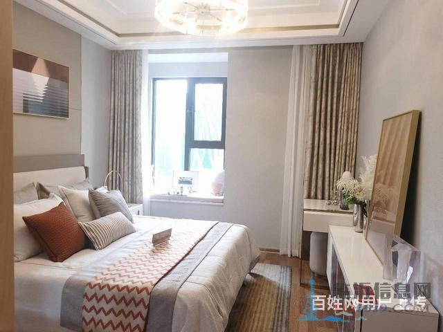 南湖壹号院小高8000多 首付5w 双学 区