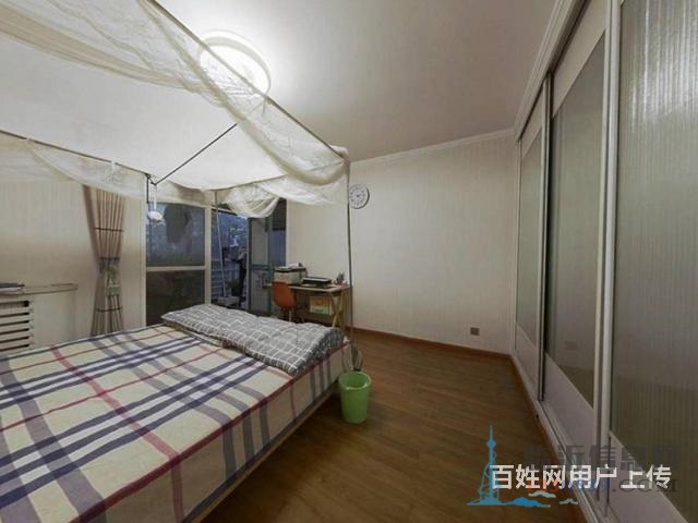 香榭丽都 精装四室  双阳台  证满五年