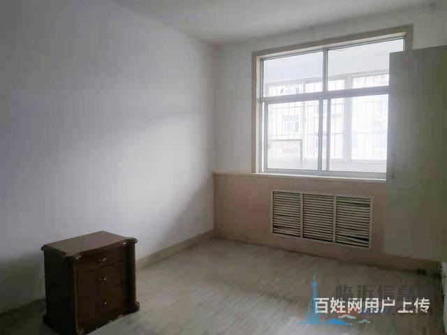 低价急卖顺和花园三楼带车库三室两厅证过五住房有钥匙