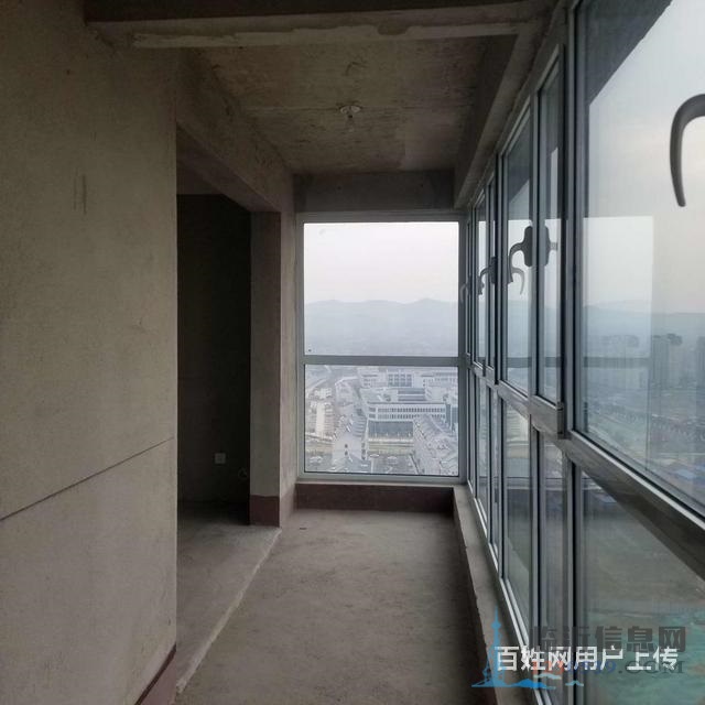 尚东国际带车位储藏室户型方正86万走一手 南北通透