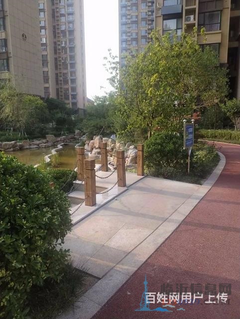 海润尚东国际 毛坯两室 带储藏室 全天采光 前面没
