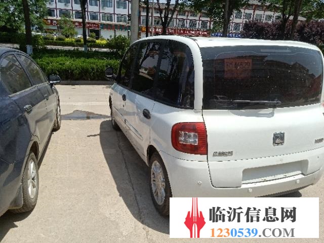 众泰 众泰M300 2010款 1.6 手动 汽油 6座豪华