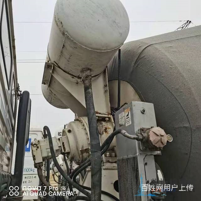 促销国三大12方 德龙二手搅拌车 后八轮340马力