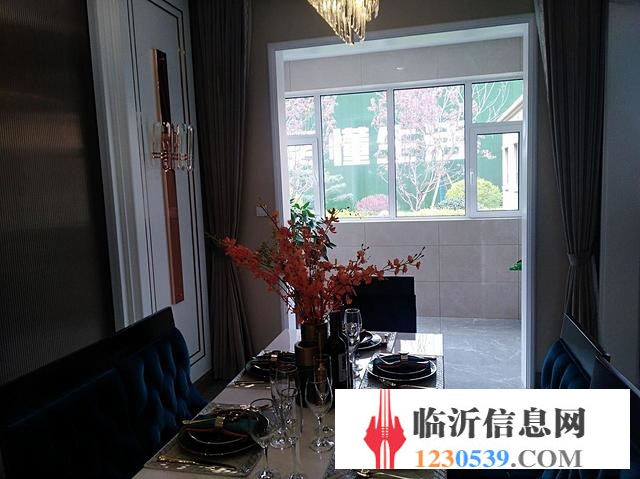 首付五万 现房 掌舵龙湖 观澜府团购更省钱，出门上学，观湖景