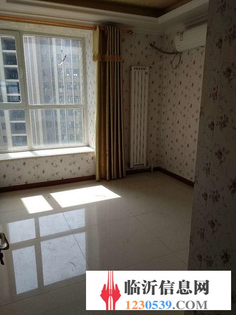 真屋源 翡翠传奇 真实图片 精装杏园区学 市政供暖