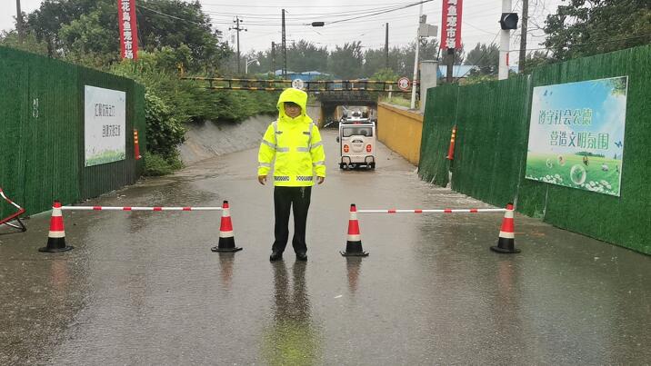 临时封闭！暴雨导致临沂城区这些路口积水较深，请绕行