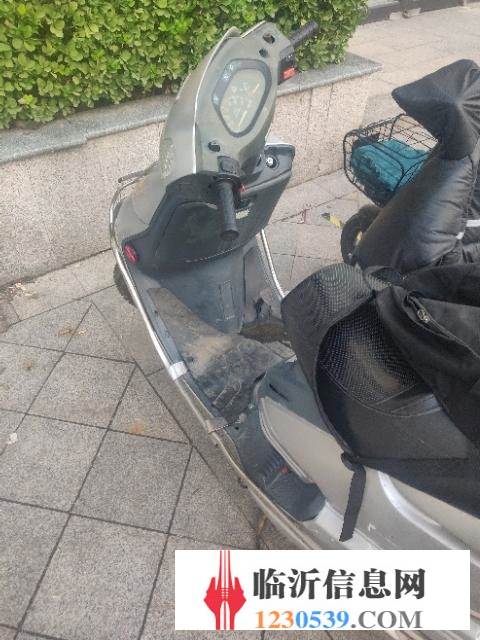 急售摩托车。手续齐全！！