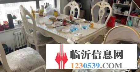 高档真皮别墅沙发，餐桌茶几电视柜