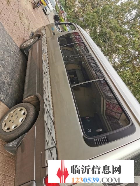 急转让九坐金旅大面包车