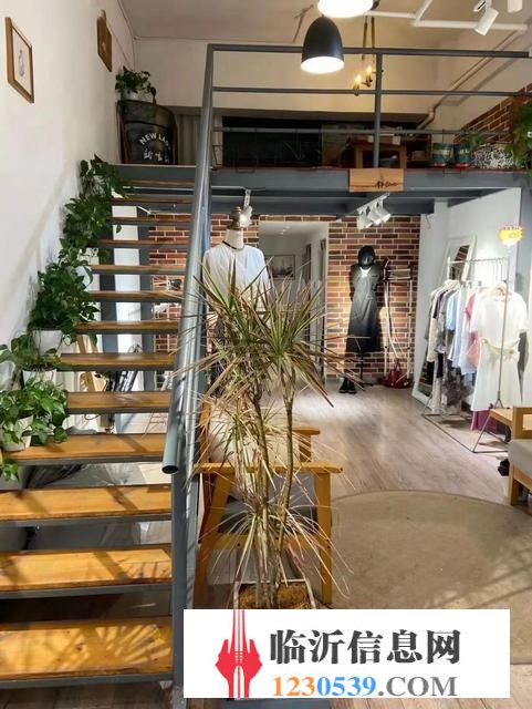 万兴都 精装服装店 适合美容 理疗推拿 理发多行业
