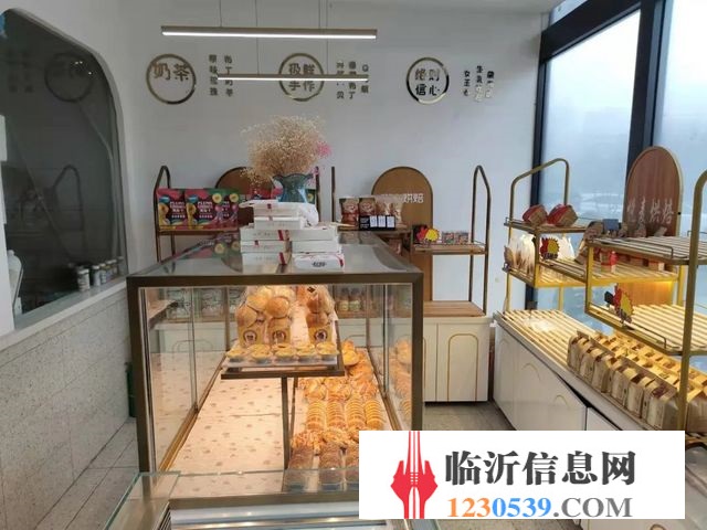 南坊实验中学对过 悦麦手工烘焙蛋糕店