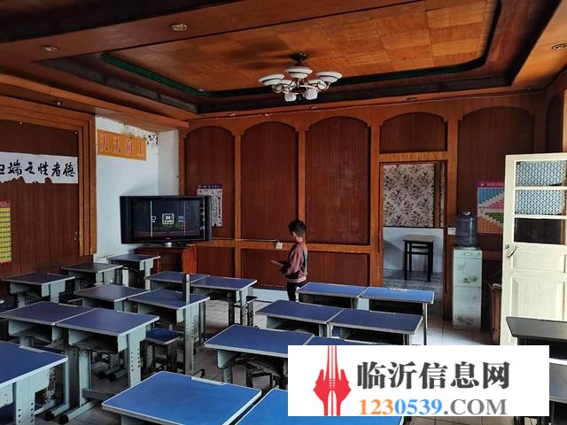 十二小学对过盈利中托管有事急转