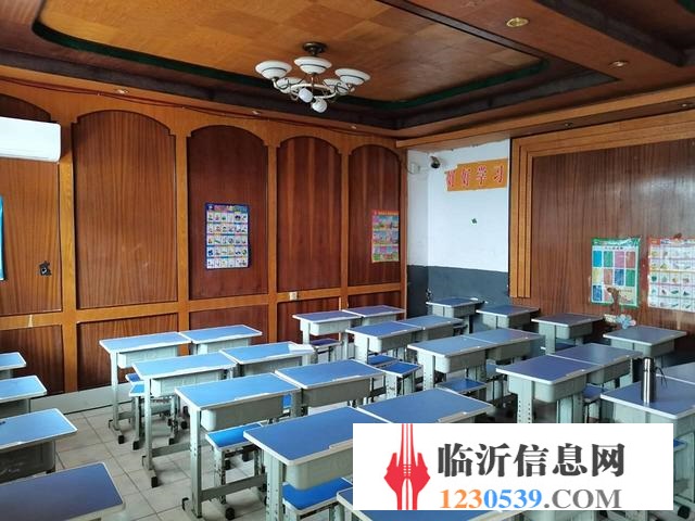 十二小学对过盈利中托管有事急转