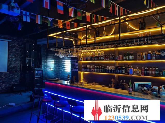 代村夜市盈利中烧烤音乐酒吧有事急转