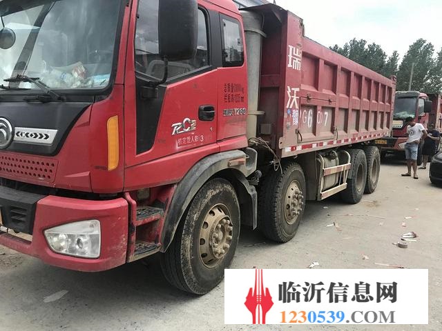 福田 自卸车
