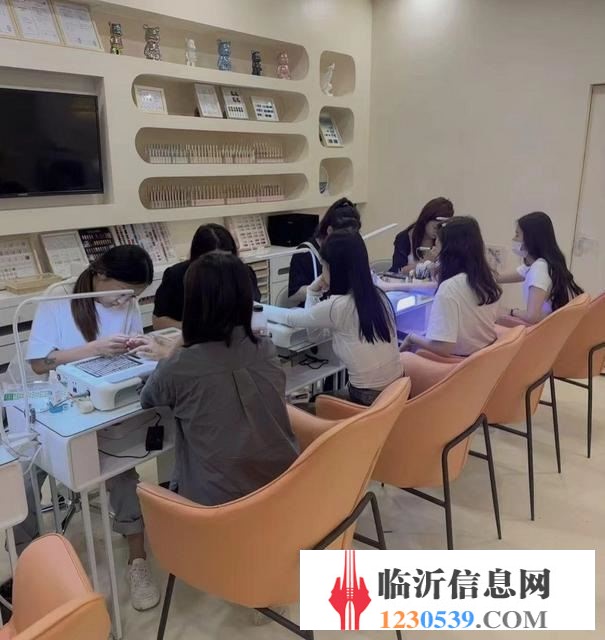 (58金铺推)通达路与银雀山路交汇 美甲美睫美容店