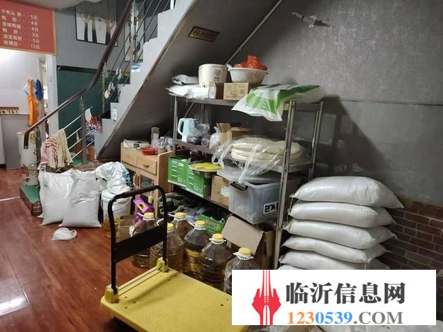 (商铺）解放路泰盛广场附近炸鸡腿店转让（中介勿扰）