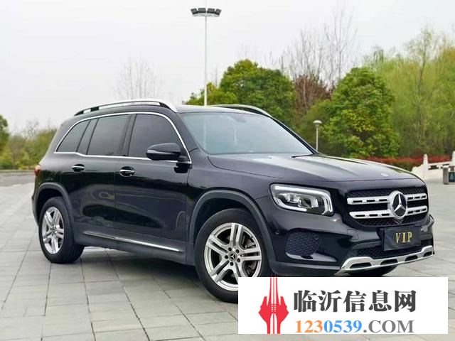 2023年奔驰GLB220