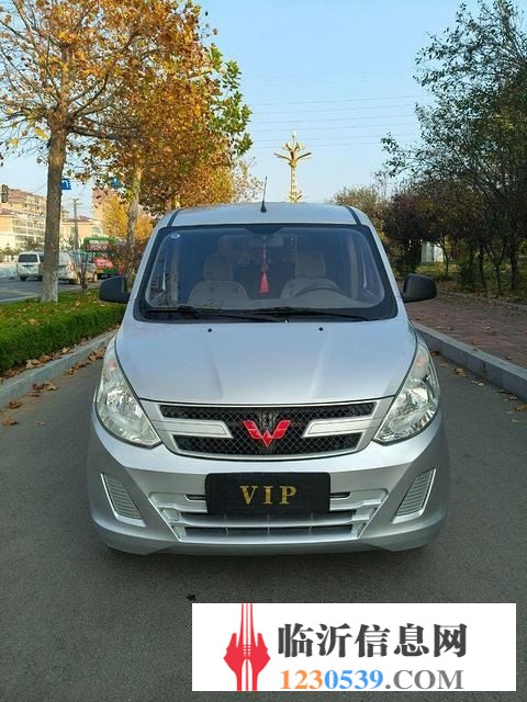 18年极品一手五菱荣光V，五座五座五座，全车原版，