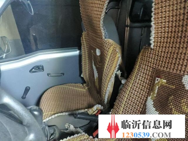 五萎之光封闭货车